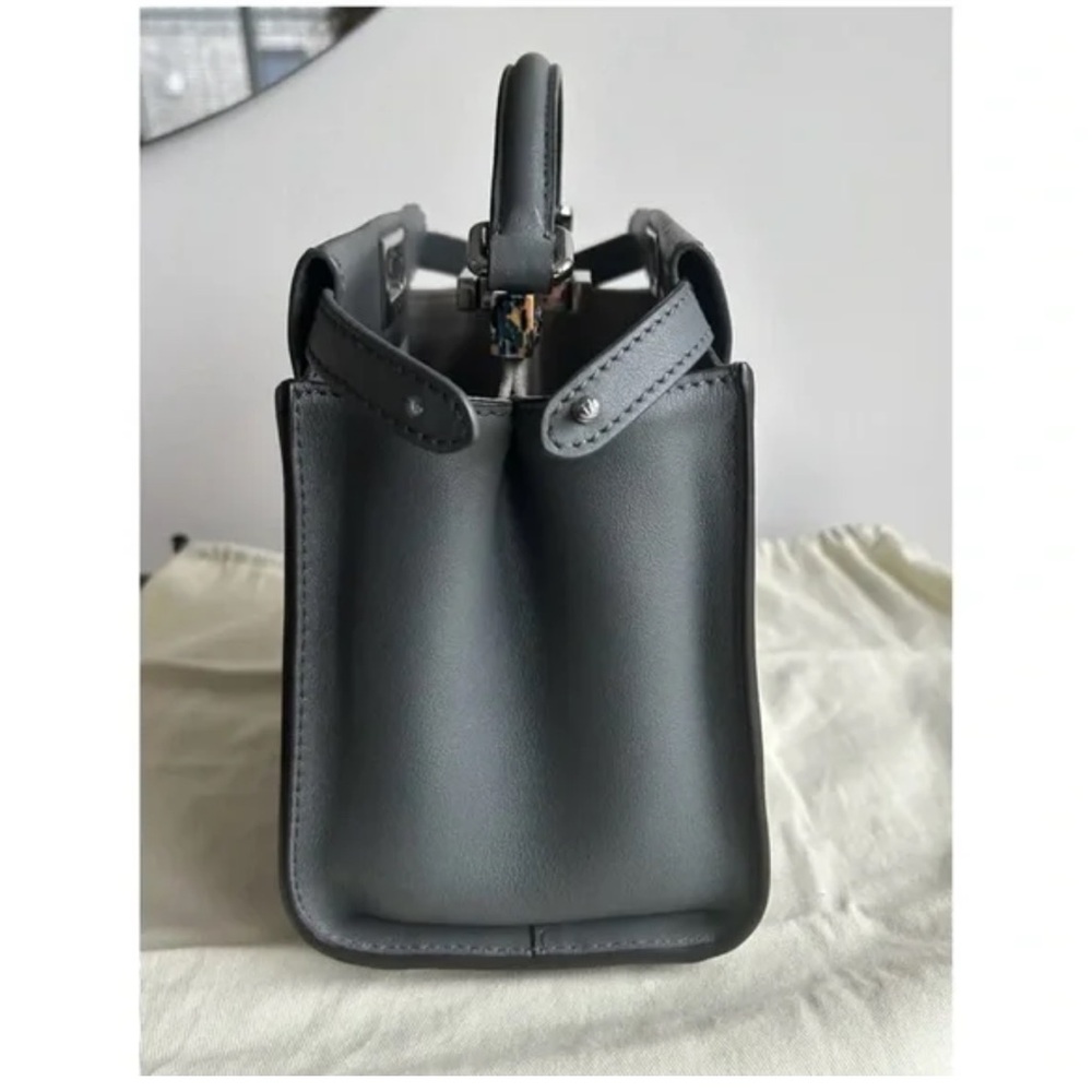 FENDI PEEKABOO Gray Leather bag! Like new! - Picture 3 of 4